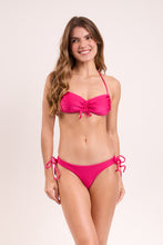 Charger l'image dans la galerie, Model Front: Rio De Sol Haut Top Shimmer-Olinda Corine