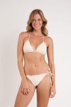 Charger l'image dans la galerie, Model Front: Rio De Sol Haut Top Malibu-Natural Frufru