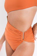 Charger l'image dans la galerie, Image 06: Rio De Sol Une Pièce Ocre Zadar-Op