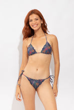 Charger l'image dans la galerie, Model Front: Rio De Sol Haut Top Coqueiro Frufru