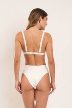 Charger l'image dans la galerie, Model Back: Rio De Sol Bas Bottom Sand-Chantilly Kora