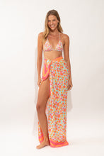 Charger l'image dans la galerie, Model Back: Rio De Sol Pareo Ditsy-Sky Canga