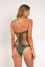 Charger l'image dans la galerie, Model Back: Rio De Sol Bas Bottom Shimmer-Croco Leblon