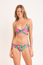 Charger l'image dans la galerie, Model Front: Rio De Sol Ensemble Set Parrots Kate Madrid