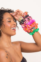 Charger l'image dans la galerie, Image 04: Rio De Sol Chouchou Amore-Pink Scrunchie