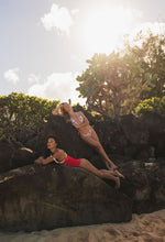 Charger l'image dans la galerie, Image 13: Wednesday In Hawaii By Rio De Sol Haut Top Pua-Hibiscus Kauai