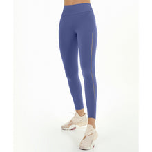 Charger l'image dans la galerie, Model Front: Alto Giro Fitness Bas Legging Bodytex Com Elastico Vazado Azul Moonlight