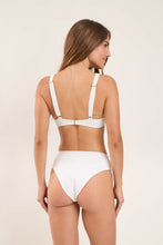 Charger l'image dans la galerie, Model Back: Rio De Sol Ensemble Set Sand-White Chantal Kora