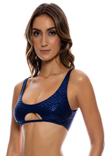 Charger l'image dans la galerie, Image 04: Luli Fama Haut Top Scoop Lux Midnight Blue