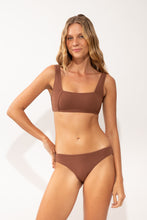 Charger l'image dans la galerie, Model Front: Rio De Sol Ensemble Set Sand-Cappuccino Mary Essential-Comfy
