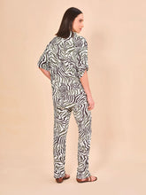 Charger l'image dans la galerie, Model Back: Uv Line Chemise Shirt Copa Fauna Upf50+