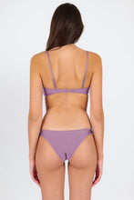 Charger l'image dans la galerie, Model Back: Rio De Sol Ensemble Set Shimmer-Harmonia Bandeau-Knot Essential