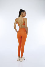 Charger l'image dans la galerie, Model Back: Alto Giro Fitness Bas Legging Hyper Regulagem No Cos Laranja Orangeade