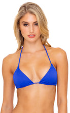 Charger l'image dans la galerie, Model Front: Luli Fama Haut Top Seamless Blue My Mind Orillas