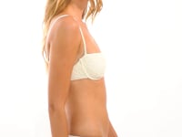 Charger et lire la vidéo dans la visionneuse de la Galerie, Video: Rio De Sol Bas Bottom Brisa-Offwhite Essential