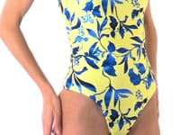 Charger et lire la vidéo dans la visionneuse de la Galerie, Video: Rio De Sol Une Pièce Lemon Flower One Shoulder