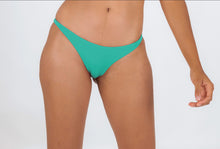 Charger l'image dans la galerie, Model Front: Rio De Sol Bas Bottom Opal Leblon-Fio