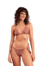 Charger l'image dans la galerie, Model Front: Rio De Sol Bas Bottom Shimmer-Copper Frufru-Fio