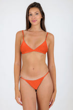 Charger l'image dans la galerie, Model Front: Rio De Sol Ensemble Set Paprica Tri-Fixo California