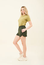 Charger l'image dans la galerie, Image 03: Uv Line Fitness Bas Short Race Verde Militar Upf50+