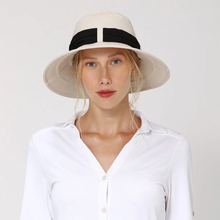 Charger l'image dans la galerie, Model Front: Uv Line Chapeau Souple/Capeline Hat Paris Ville L Fem Sand Upf50+
