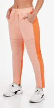 Charger l'image dans la galerie, Model Front: Alto Giro Fitness Bas Calca Jogging Up Co2 Recortes Laranja
