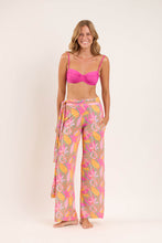 Charger l'image dans la galerie, Model Front: Rio De Sol Pantalon De Plage Lyla Pants Knot
