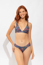Charger l'image dans la galerie, Model Front: Rio De Sol Haut Top Coqueiro Alba
