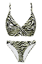 Charger l'image dans la galerie, Product Front: Rio De Sol Ensemble Set Wild-Black Tri-Tank Comfy
