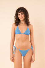 Charger l'image dans la galerie, Model Front: Rio De Sol Ensemble Set Shimmer-Baltic-Sea Tri-Inv Cheeky-Tie
