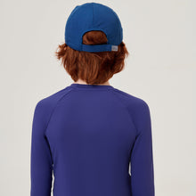 Charger l'image dans la galerie, Model Back: Uv Line Casquette Cap Teens Colors Inf Navyblue Upf50+
