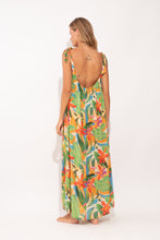 Charger l'image dans la galerie, Model Back: Rio De Sol Vêtement De Plage Tropical Long Dress Chiara
