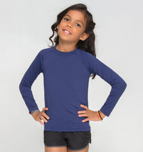 Charger l'image dans la galerie, Model Front: Uv Line T-Shirt Longsleeve Uvpro Kids Navy Blue Upf50+
