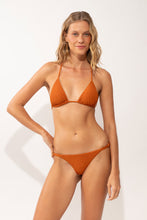 Charger l'image dans la galerie, Model Front: Rio De Sol Haut Top Ferrugo Tri-Aya
