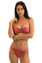 Charger l'image dans la galerie, Model Front: Rio De Sol Bas Bottom Kiwanda Madras Bandeau
