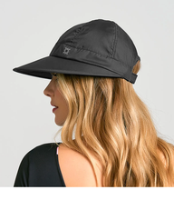 Charger l'image dans la galerie, Model Back: Uv Line Casquette Visor Nice Fem Black Upf50+
