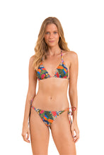 Charger l'image dans la galerie, Model Front: Rio De Sol Haut Top Jungle Tri-Inv
