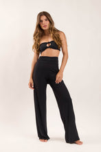 Charger l'image dans la galerie, Model Front: Rio De Sol Pantalon De Plage Black Pants Knot
