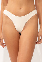 Charger l'image dans la galerie, Gallery: Rio De Sol Bas Bottom Malibu-Natural Nara
