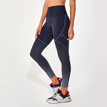 Charger l'image dans la galerie, Image 02: Alto Giro Fitness Bas Legging Hyper Ag Graphic Degrade Preto
