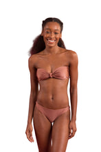 Charger l'image dans la galerie, Model Front: Rio De Sol Ensemble Set Shimmer-Copper Bandeau-Joy Essential

