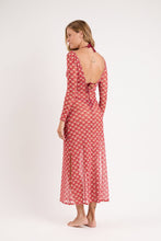 Charger l'image dans la galerie, Model Back: Rio De Sol Vêtement De Plage Floral-Scales Dress Lucy
