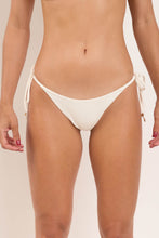 Charger l'image dans la galerie, Gallery: Rio De Sol Bas Bottom Sand-Chantilly Lacinho
