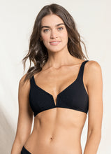 Charger l'image dans la galerie, Gallery: Maaji Haut Top Victory Splendour Black
