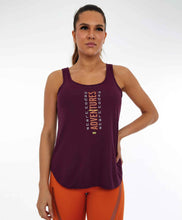 Charger l'image dans la galerie, Model Front: Alto Giro Fitness Haut Regata Skin Fit Inspiracional Roxo Potent
