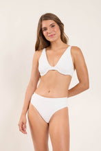Charger l'image dans la galerie, Model Front: Rio De Sol Haut Top Sand-White Chantal
