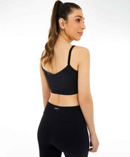 Charger l'image dans la galerie, Model Back: Alto Giro Fitness Haut Top Unique Reverse Preto
