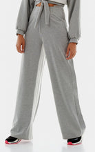 Charger l&#39;image dans la galerie, Model Front: Alto Giro Fitness Bas Calca Bicolore Pantalona Cinza
