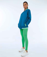 Charger l&#39;image dans la galerie, Image 02: Alto Giro Fitness Haut Jaqueta Aerofit Bomber Com Punhos Verde Deep Lagon
