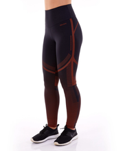 Charger l&#39;image dans la galerie, Model Front: Alto Giro Fitness Bas Legging Bodytex Ii Com Degrade Preto
